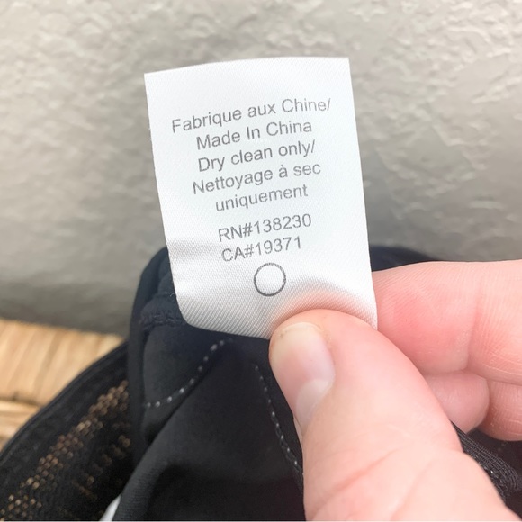 Pam and Gela Star Print Biker Shorts Size M - Picture 10 of 10